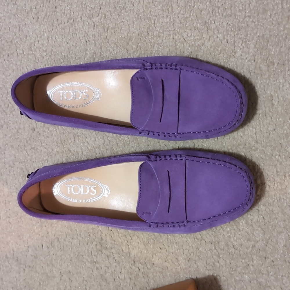 Tod's Gommini driving moccasin lilac suede sz 38.5